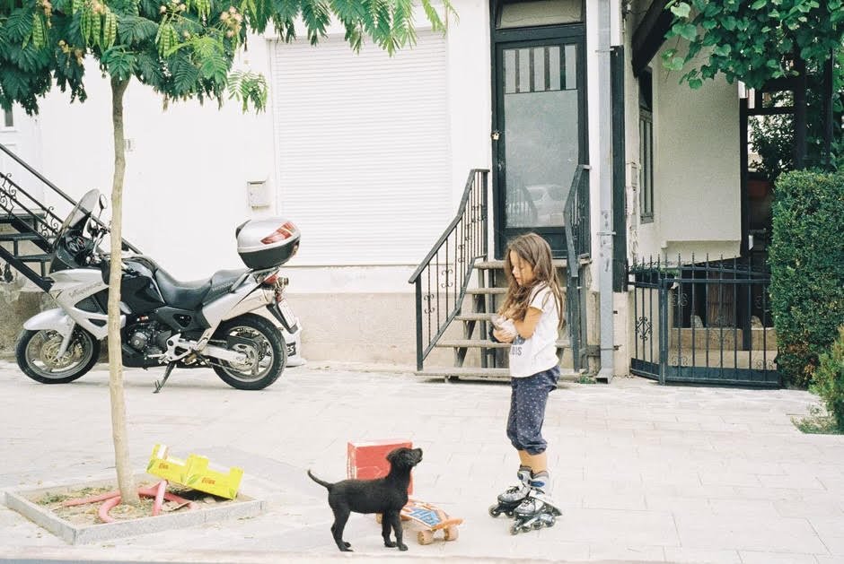 Vom Laufrad zum Roller: Wie Kinder spielerisch ihre ersten Runden drehen Vom Laufrad zum Roller: Wie Kinder spielerisch ihre ersten Runden drehen