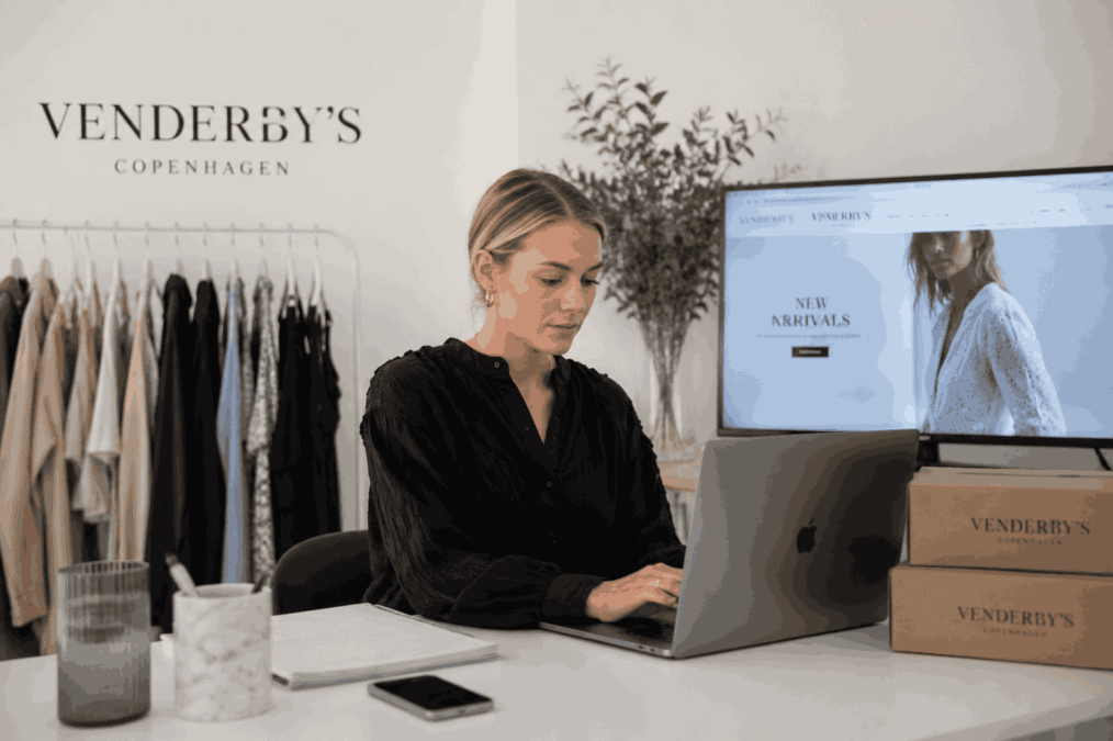 So verbindet VENDERBY'S aus Kopenhagen junge Damenmode mit digitalem Handel